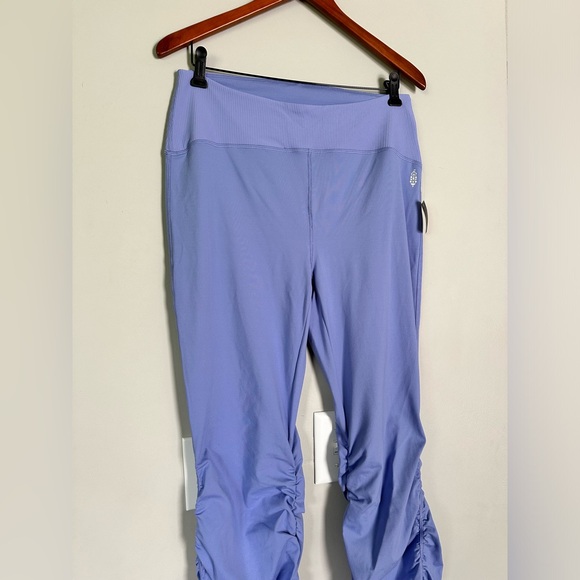 Free People Speed Of Light Flares In Violet Size Large NWT - Picture 4 of 6